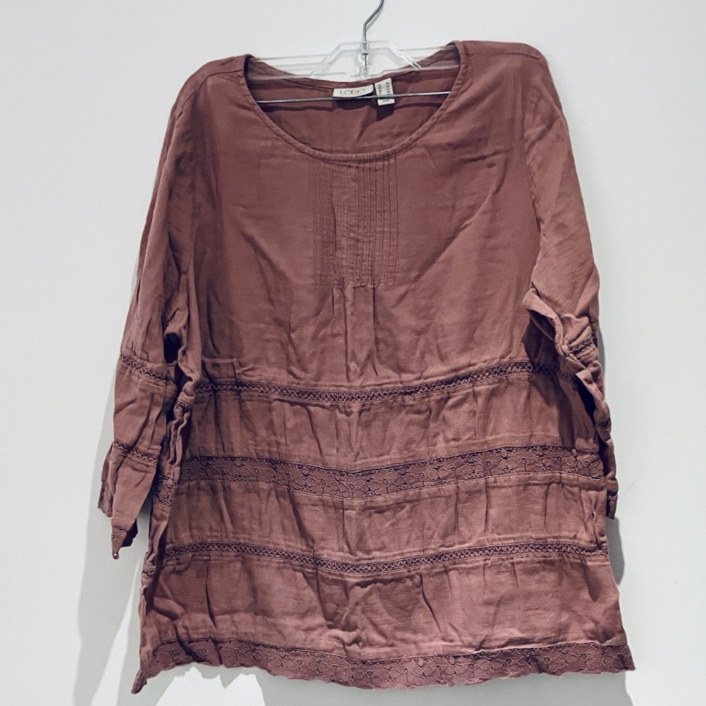 LOGO by Lori Goldstein Women's Top in Mauve with 3/4 sleeves !